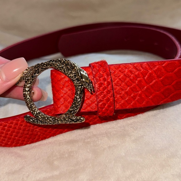 TOPSHOP red snakeskin fur lined belt M/L gold snake buckle - Picture 2 of 3